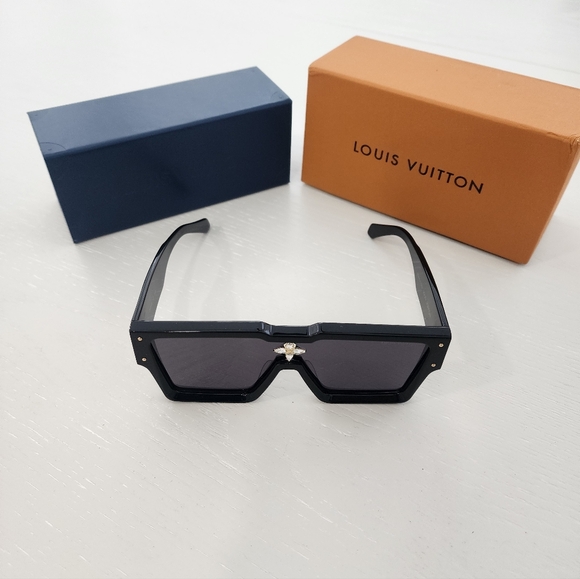 Louis Vuitton Cyclone Sunglasses - Picture 1 of 3
